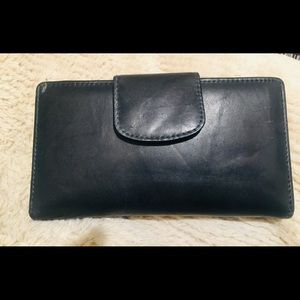 Croft and Barrow black leather women’s wallet